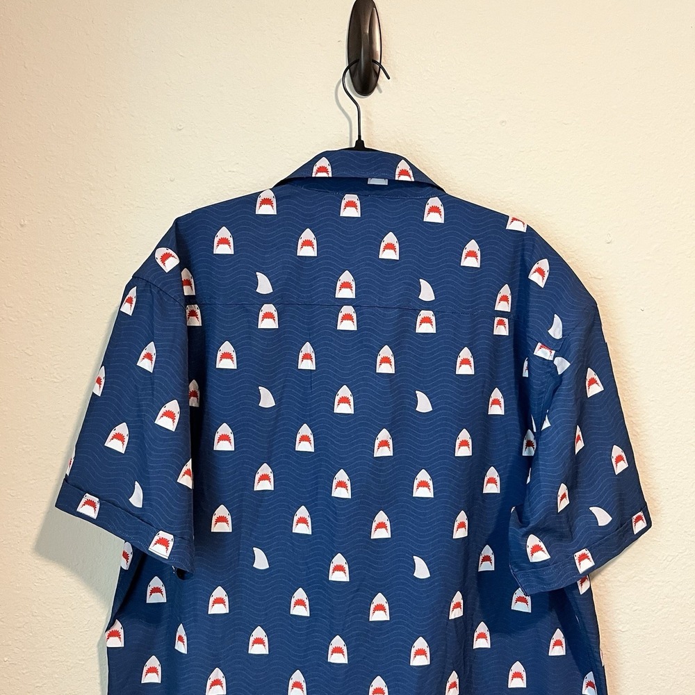 RSVLTS Men's Shirt Size XL Chomp Shark Shirt Short Sleeve Blue Button Up Summery - Picture 7 of 11